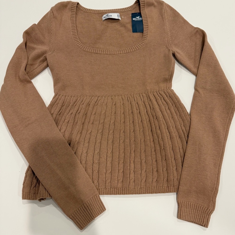 NWT Hollister Women's Brown Sweat Top - Picture 4 of 4